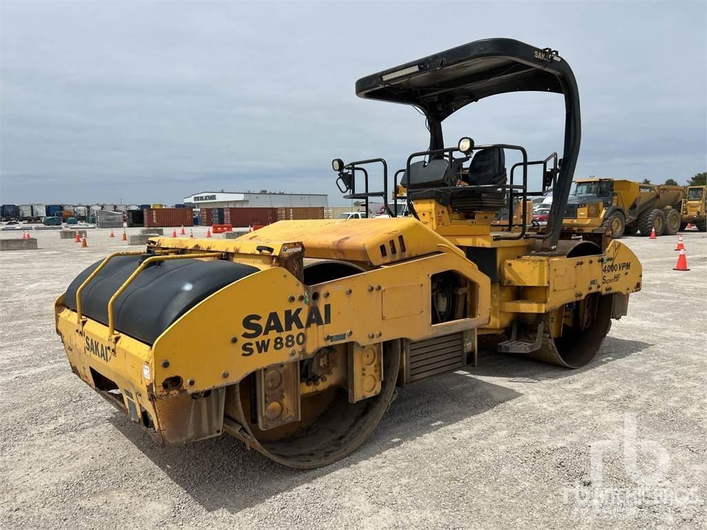 Sakai SW880 Tvilling tromle