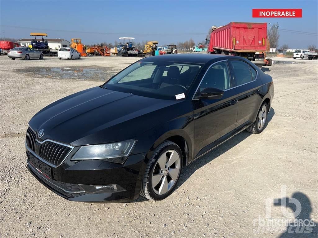 Skoda SUPERB Biler