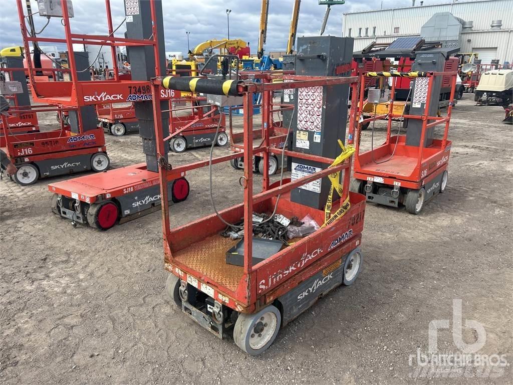 SkyJack SJ16 Hejsespil og materialeelevatorer