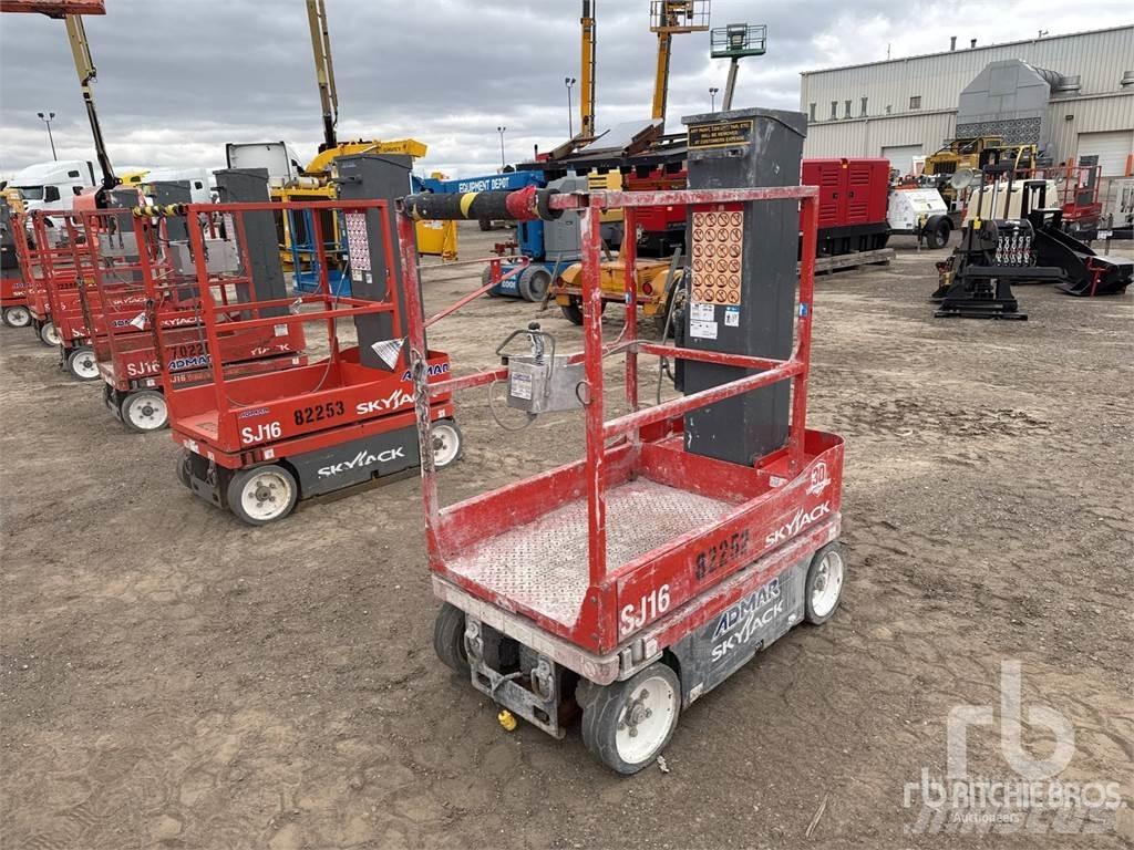 SkyJack SJ16 Hejsespil og materialeelevatorer