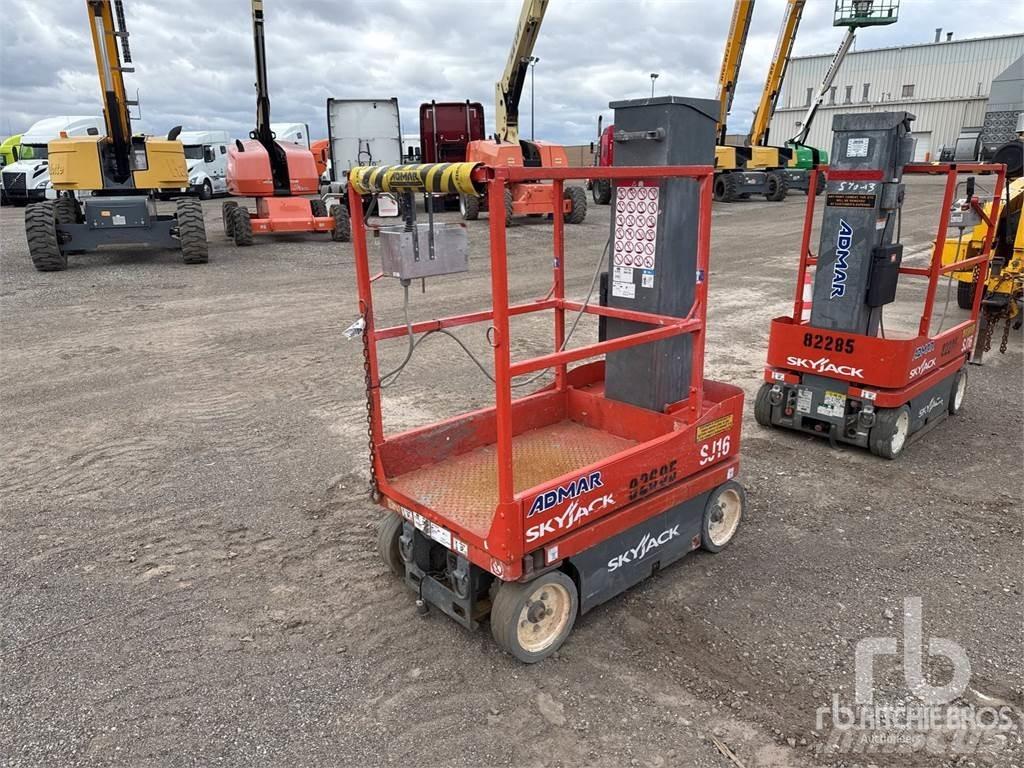 SkyJack SJ16 Hejsespil og materialeelevatorer