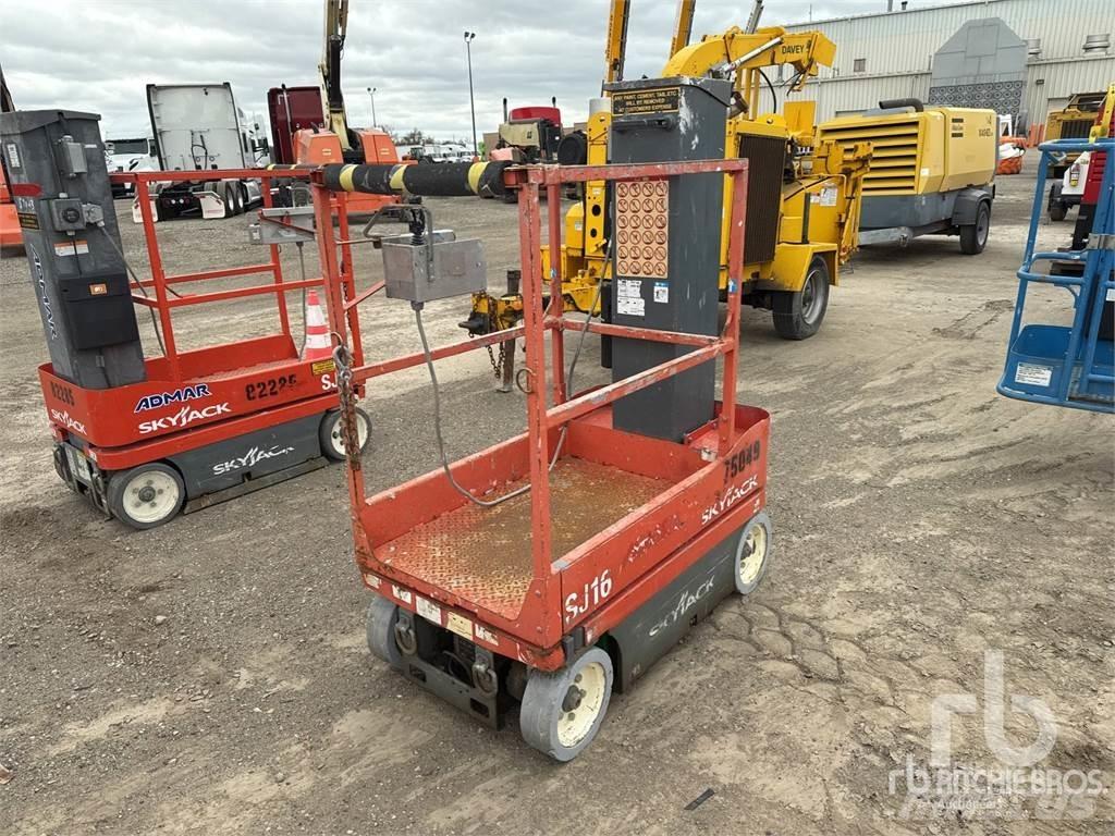 SkyJack SJ16 Hejsespil og materialeelevatorer