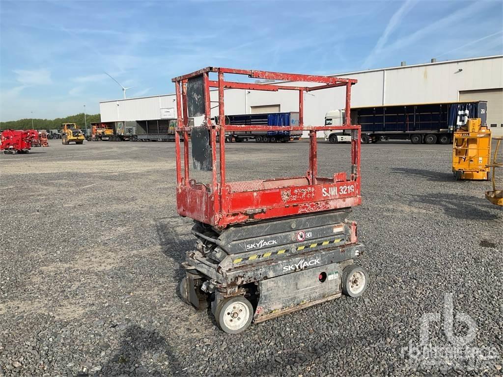 SkyJack SJ3219 Saxlifte