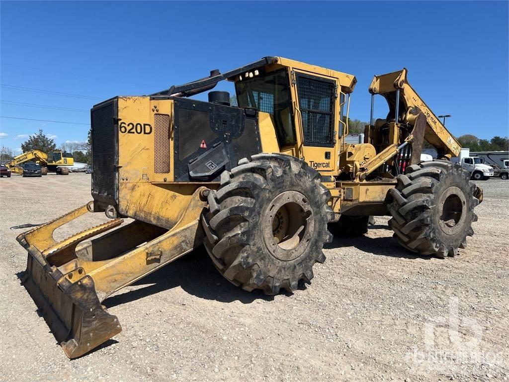 Tigercat 620D Udslæbningstraktorer