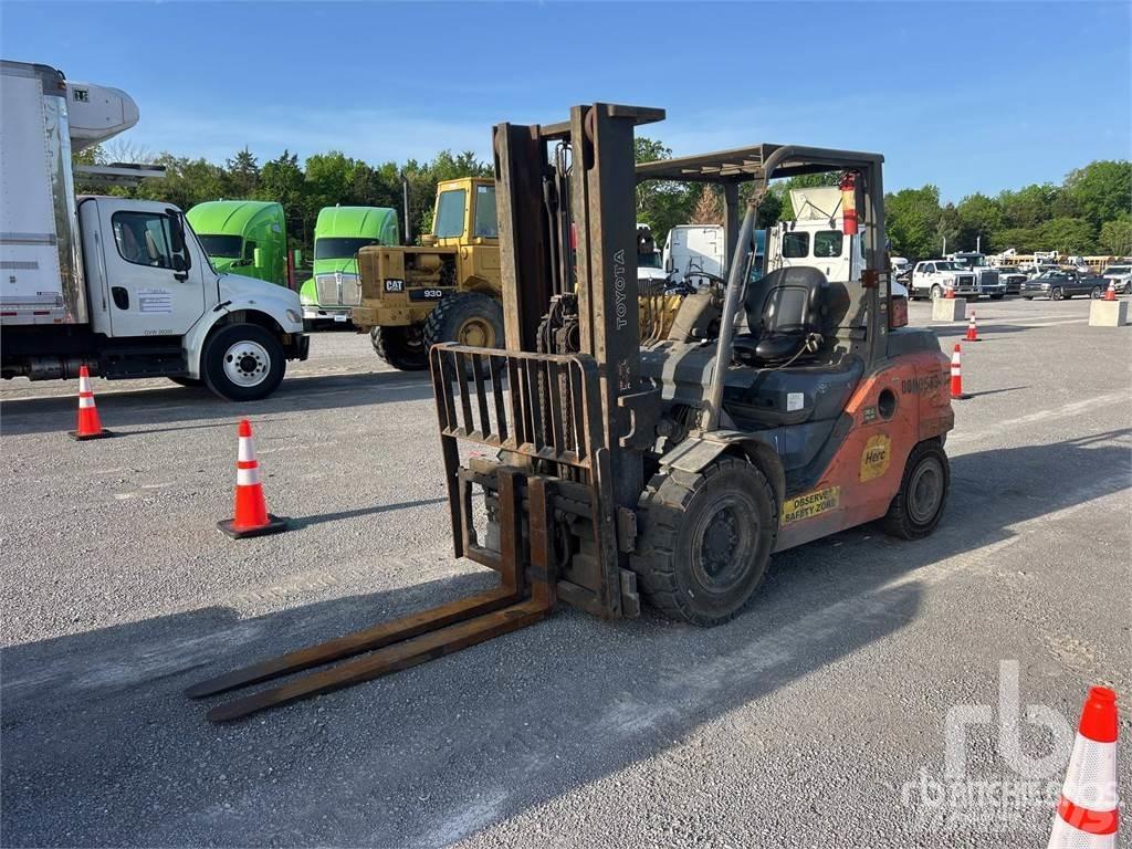 Toyota 8FD45U Diesel gaffeltrucks