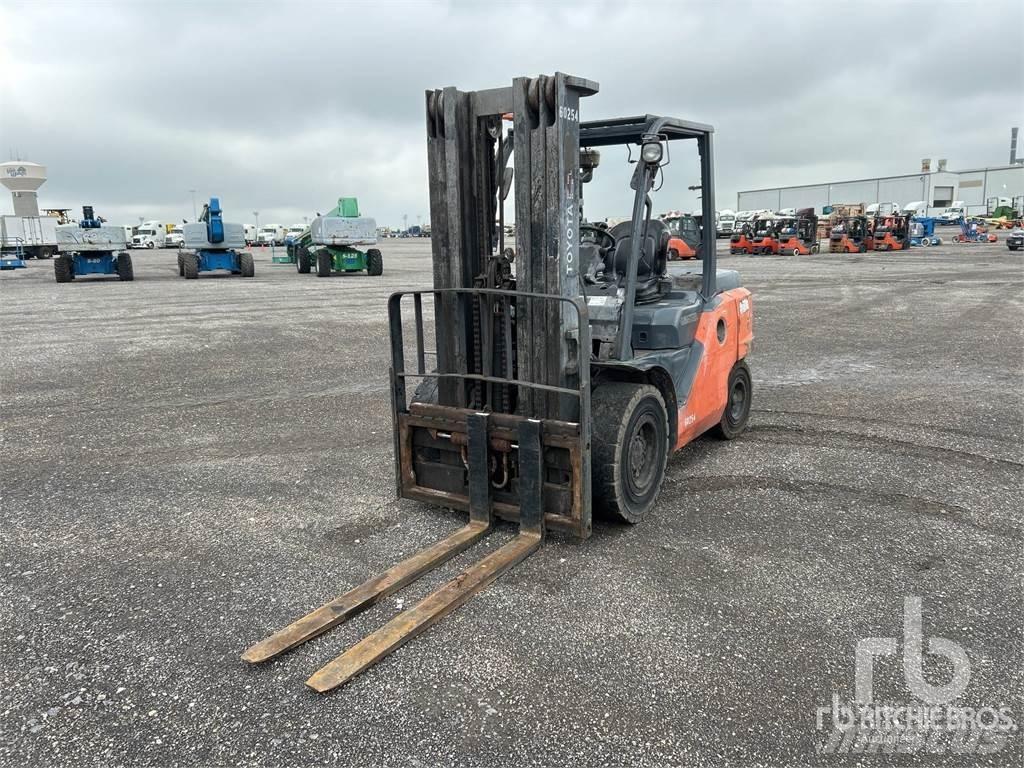 Toyota 8FD45U Diesel gaffeltrucks