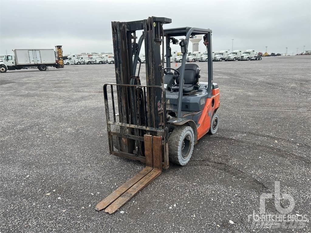 Toyota 8FDU25 Diesel gaffeltrucks