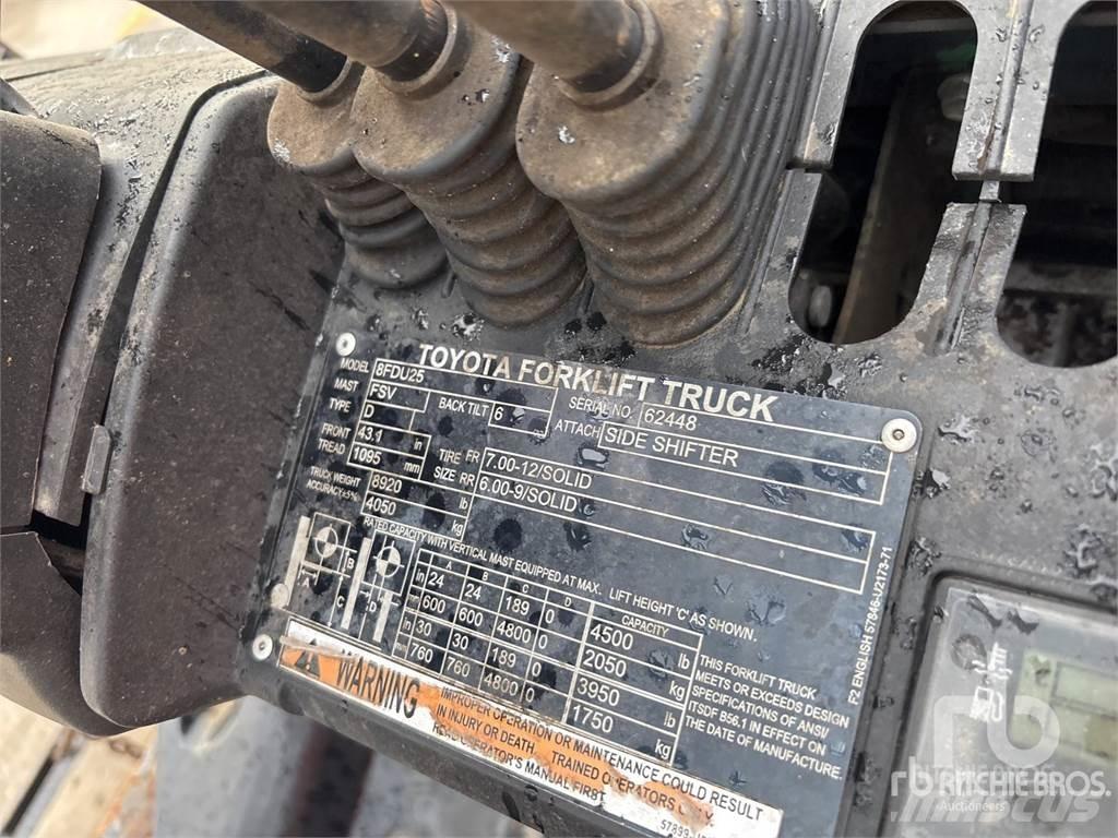 Toyota 8FDU25 Diesel gaffeltrucks