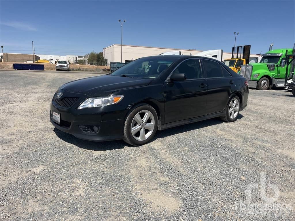 Toyota CAMRY Biler
