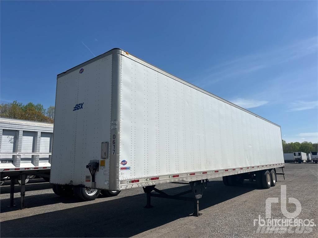 Utility VS2DX Semi-trailer med fast kasse