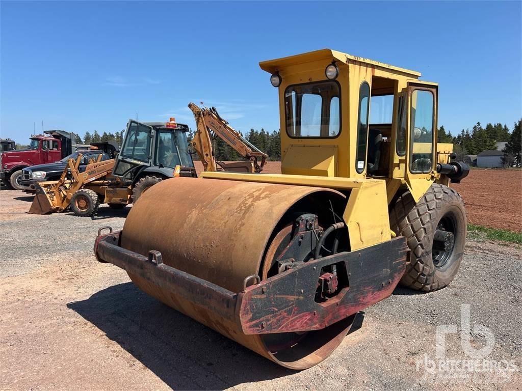  Vibratory Jordvibrationstromler