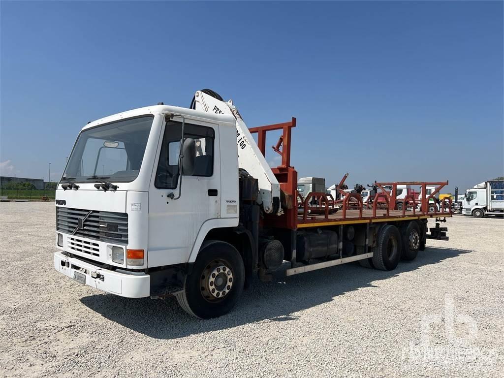 Volvo FL7 Lastbil med kran
