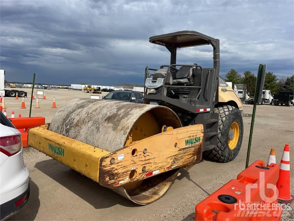 Volvo SD115 Tvilling tromle