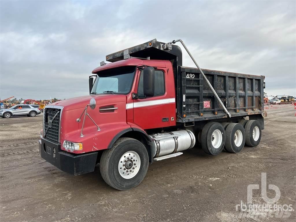 Volvo VHD Lastbiler med tip
