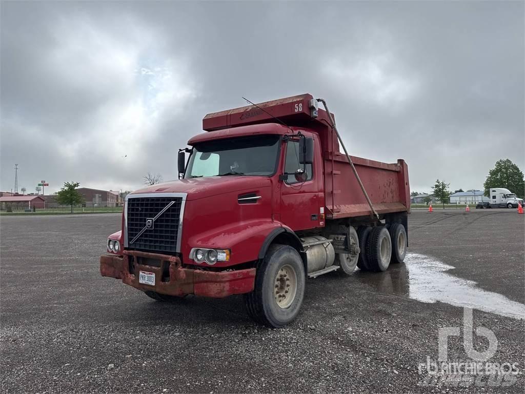 Volvo VHD Lastbiler med tip