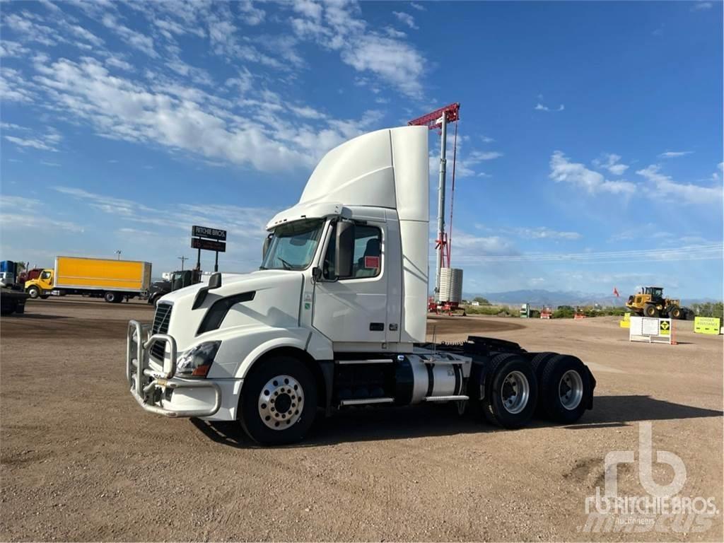 Volvo VNL300 Trækkere