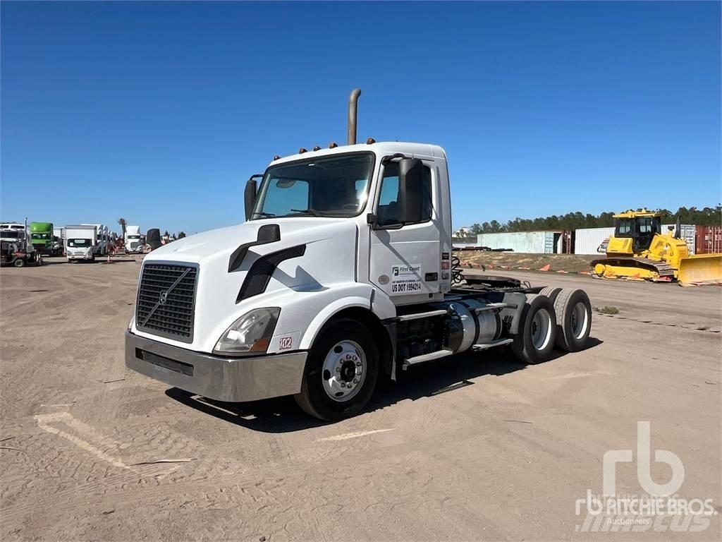 Volvo VNL300 Trækkere