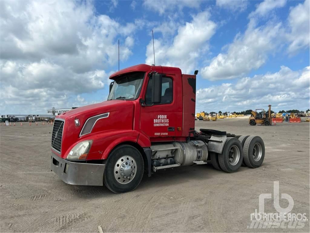 Volvo VNL300 Trækkere