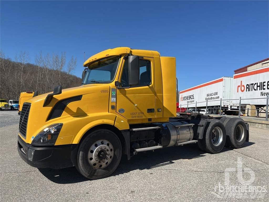 Volvo VNL300 Trækkere
