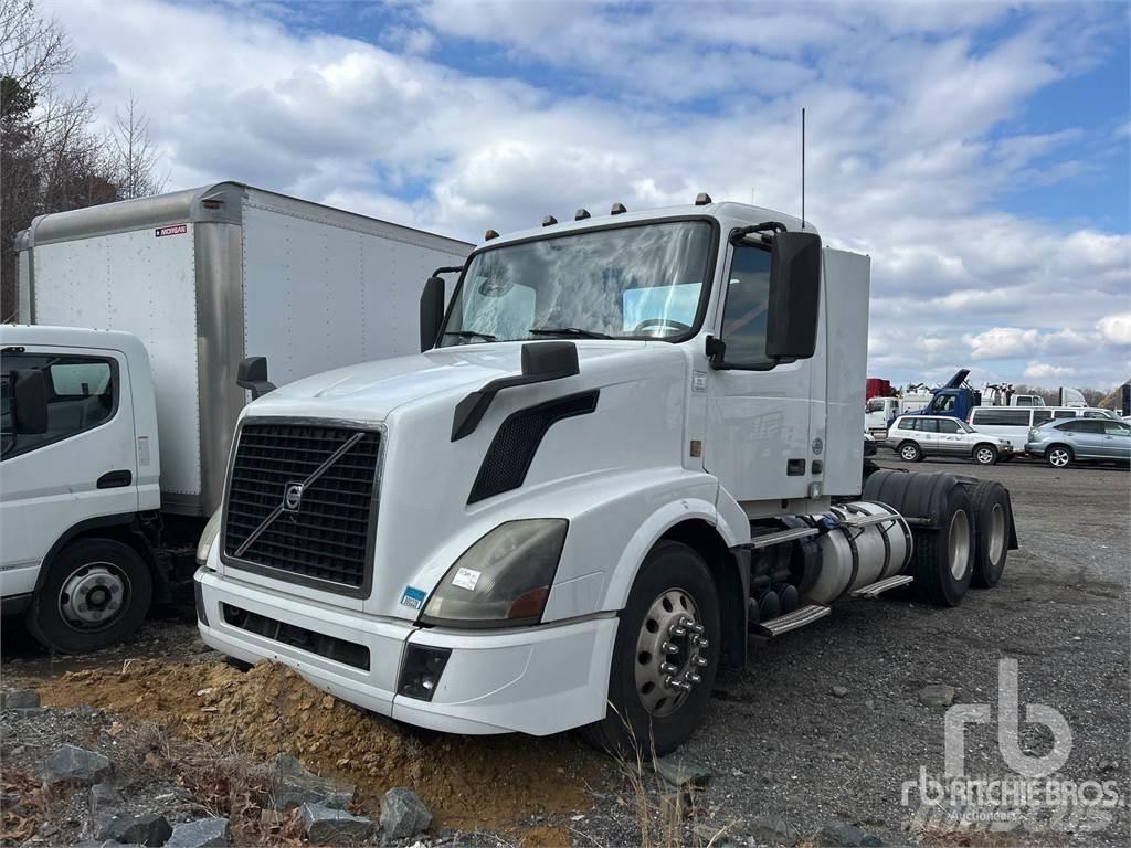 Volvo VNL300 Trækkere