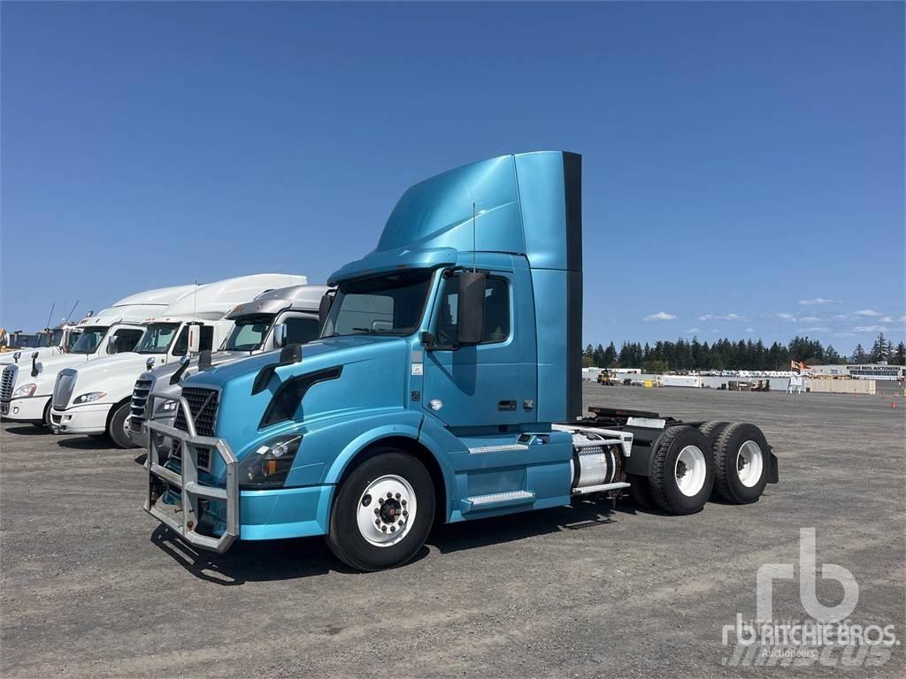 Volvo VNL300 Trækkere