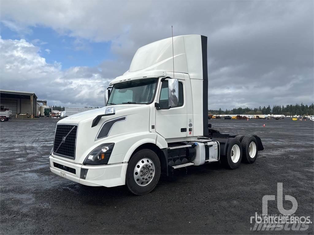 Volvo VNL300 Trækkere