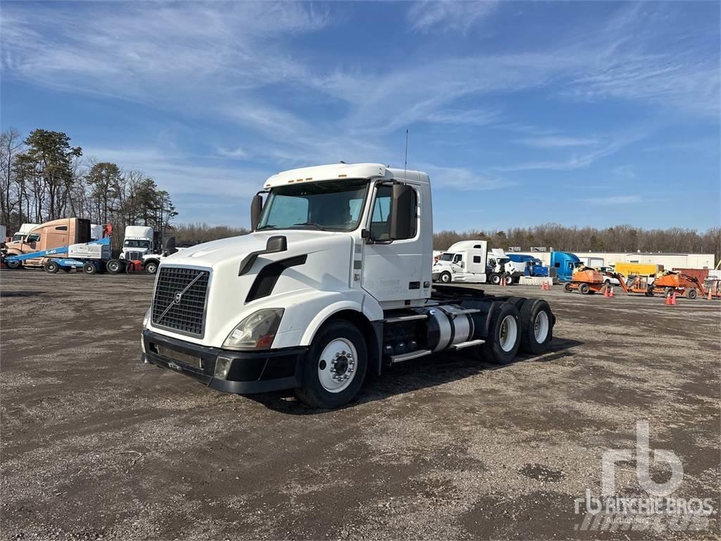 Volvo VNL300 Trækkere