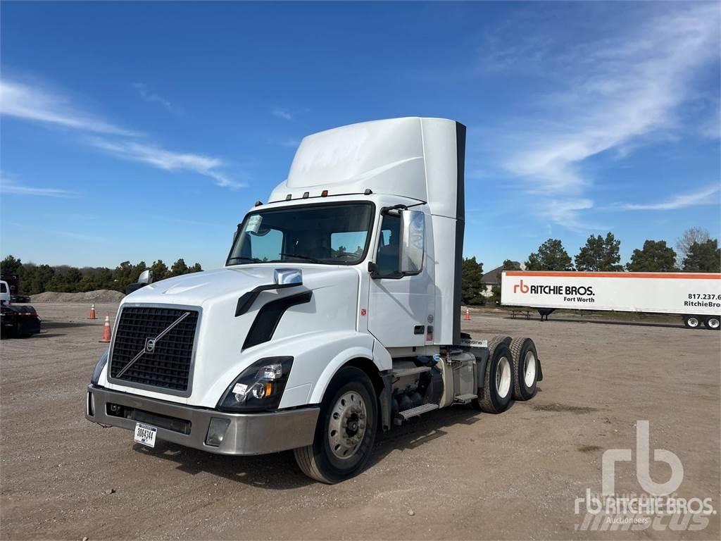 Volvo VNL300 Trækkere