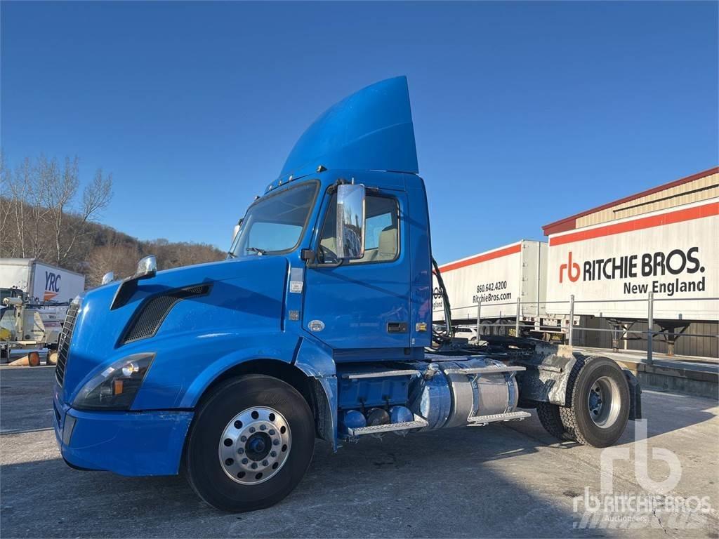 Volvo VNL300 Trækkere