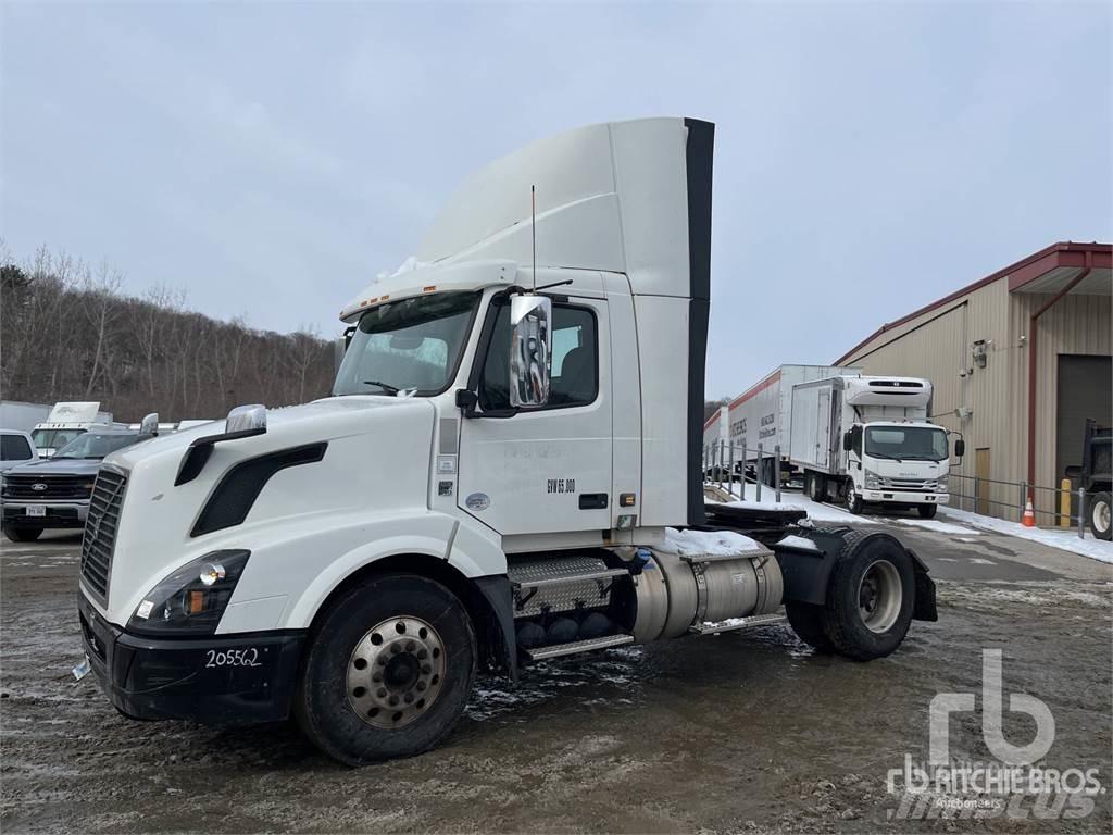 Volvo VNL300 Trækkere