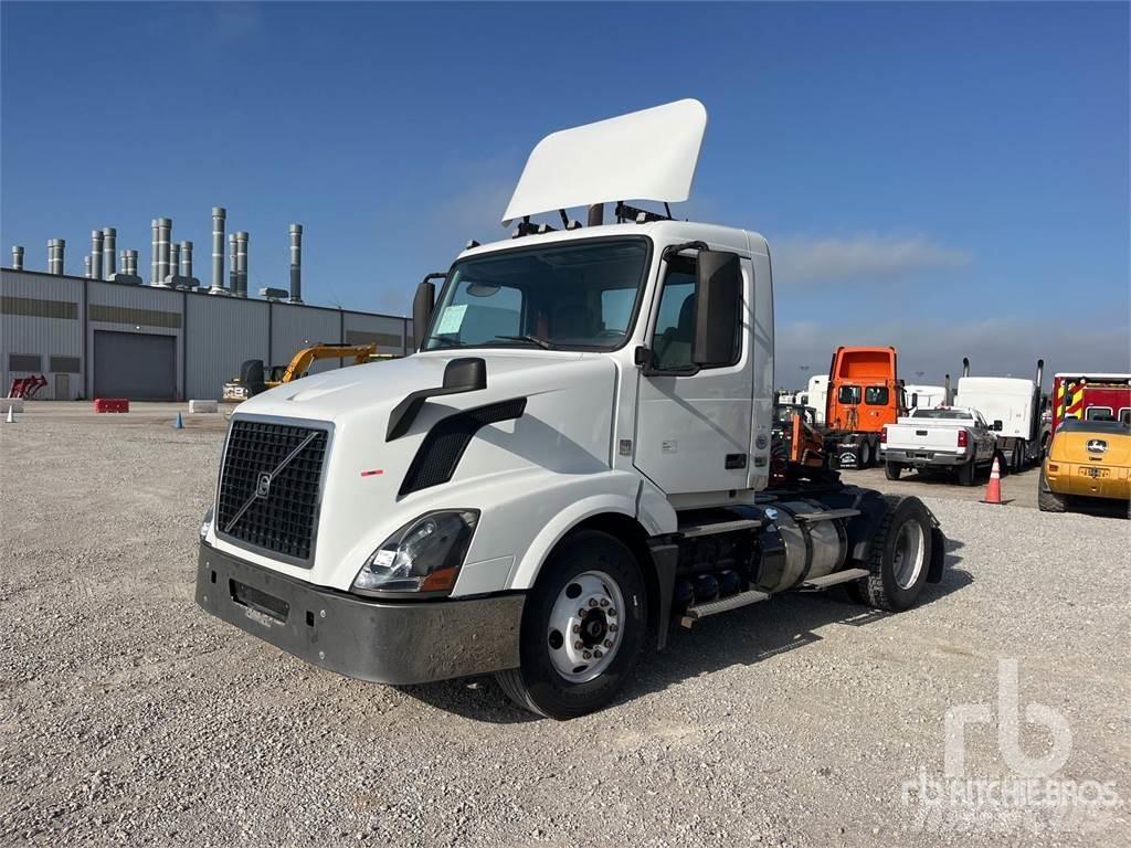 Volvo VNL300 Trækkere