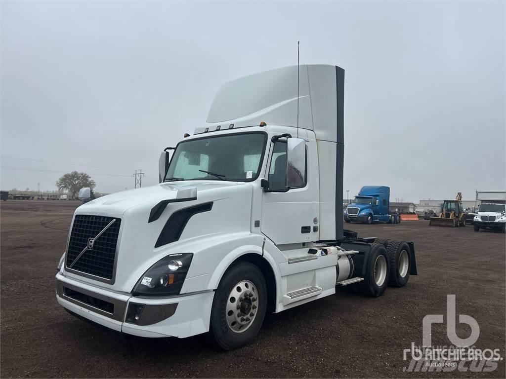 Volvo VNL64 Trækkere