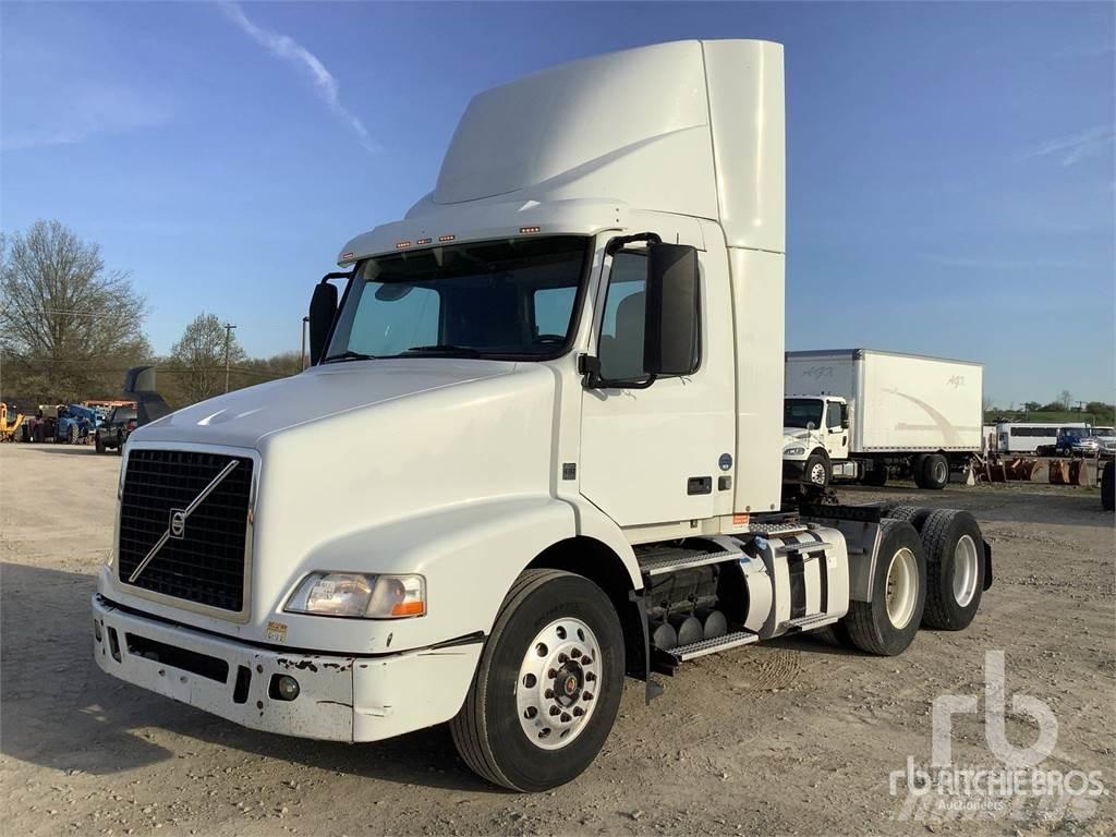 Volvo VNM Trækkere