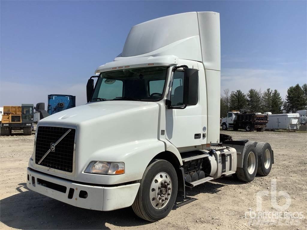Volvo VNM Trækkere