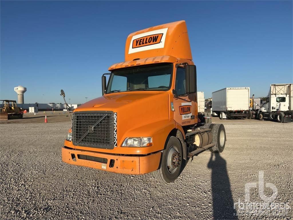Volvo VNM200 Trækkere