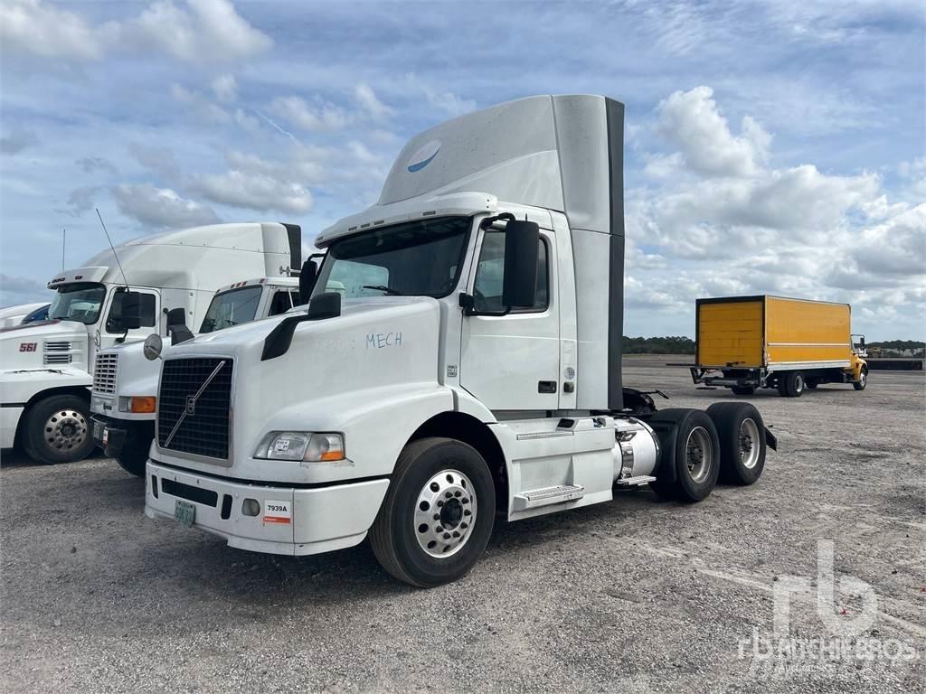 Volvo VNM200 Trækkere