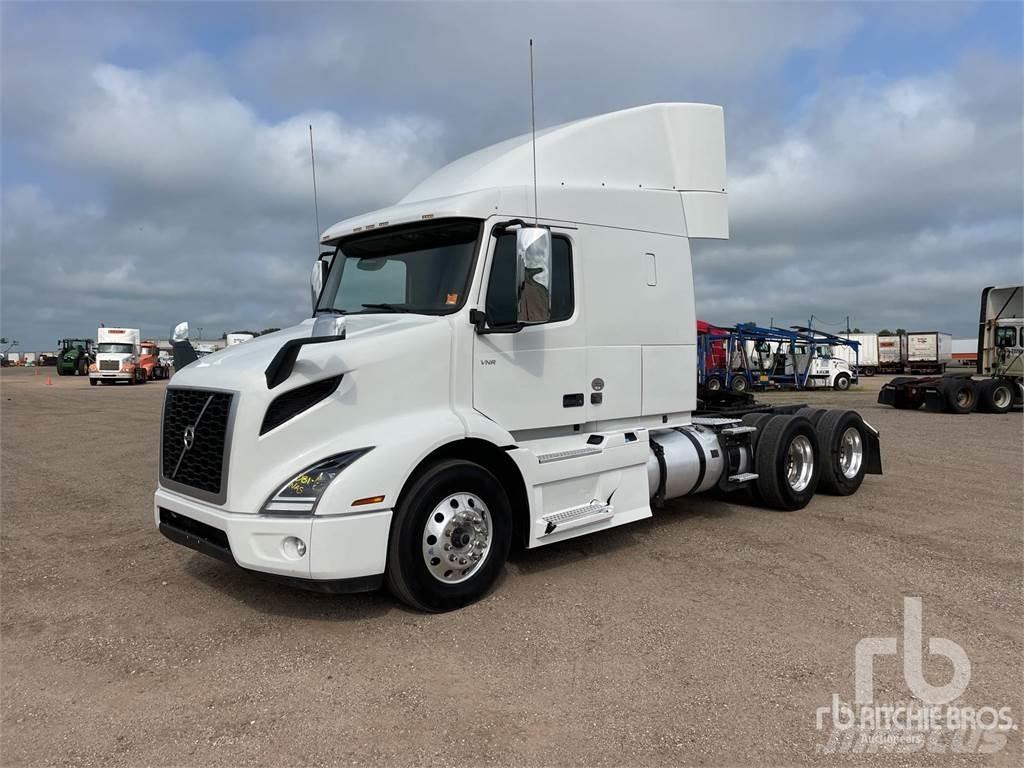 Volvo VNR Trækkere