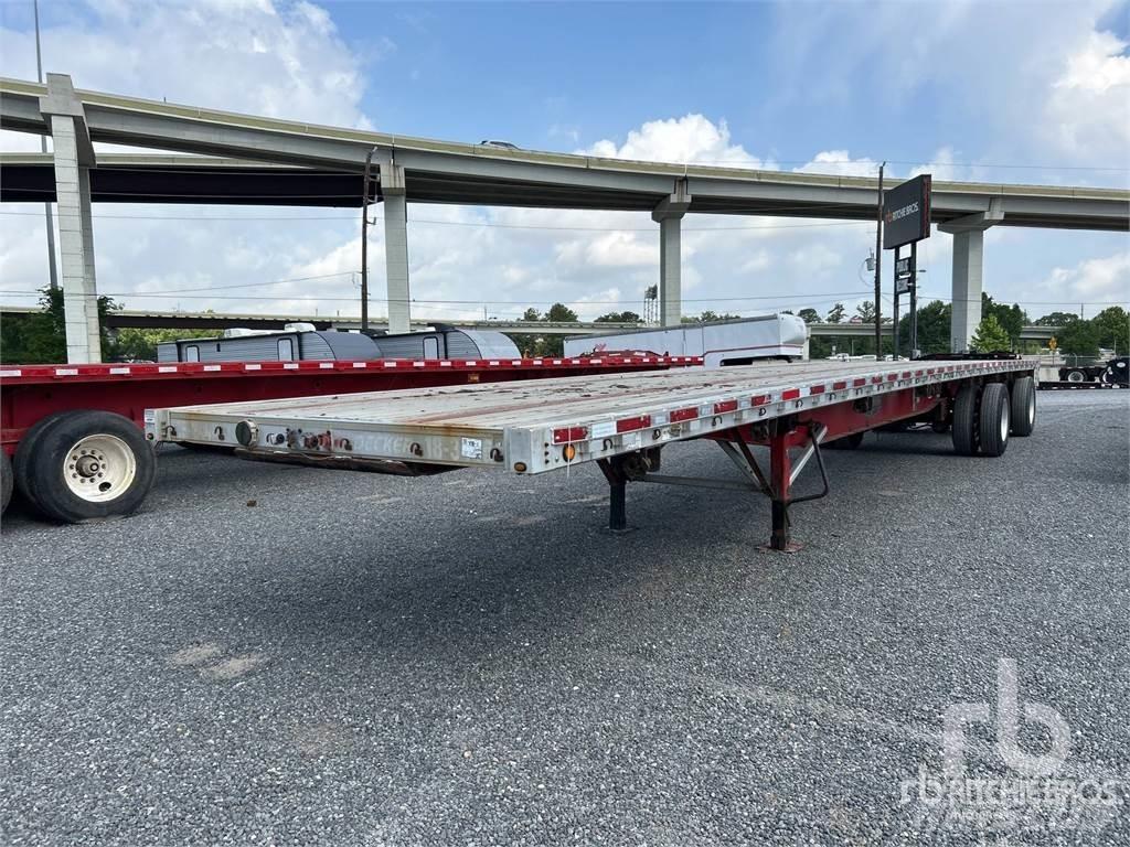 Wilson CF1080 Semi-trailer med lad/flatbed