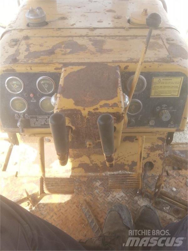 CAT D6D LGP Bulldozer på larvebånd