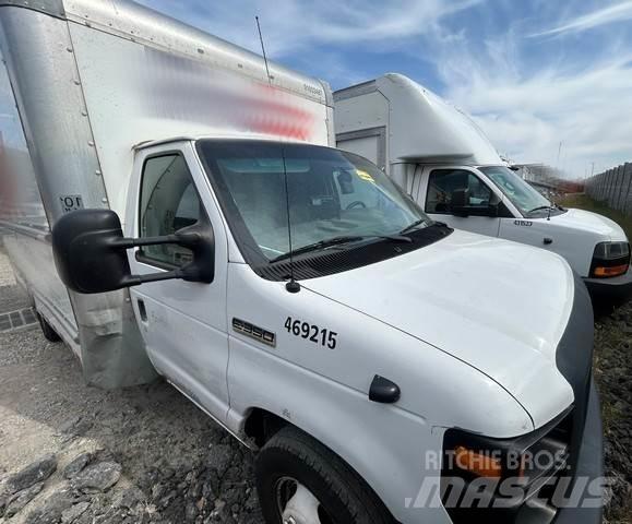 Ford E-350 Fast kasse
