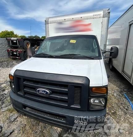 Ford E-350 Fast kasse