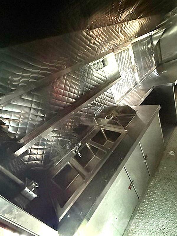 Ford E-350 Fast kasse