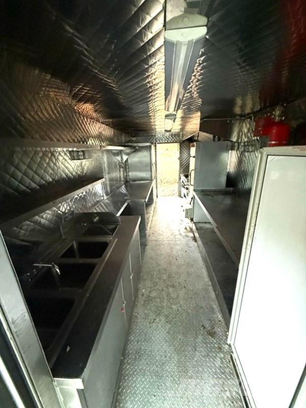 Ford E-350 Fast kasse