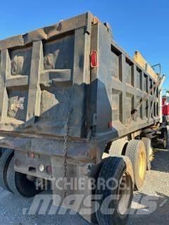 Mack CT713 Lastbiler med tip