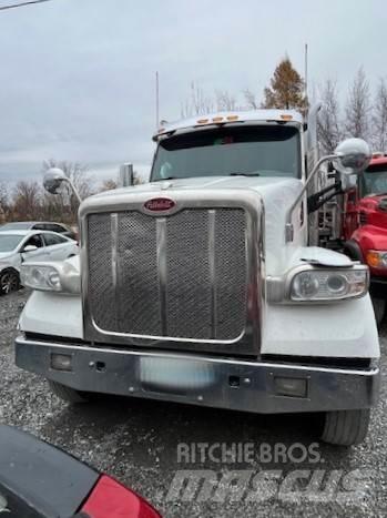 Peterbilt 567 Trækkere