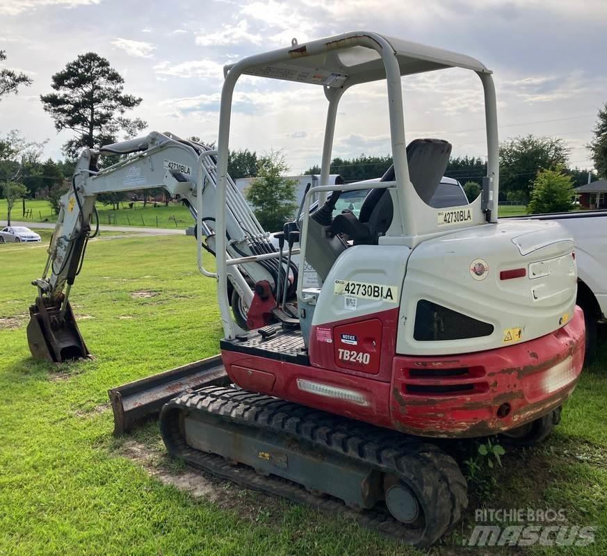 Takeuchi TB240 Midi-gravemaskiner 7t - 12t
