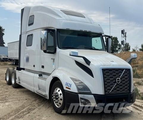 Volvo VNL64T670 Trækkere