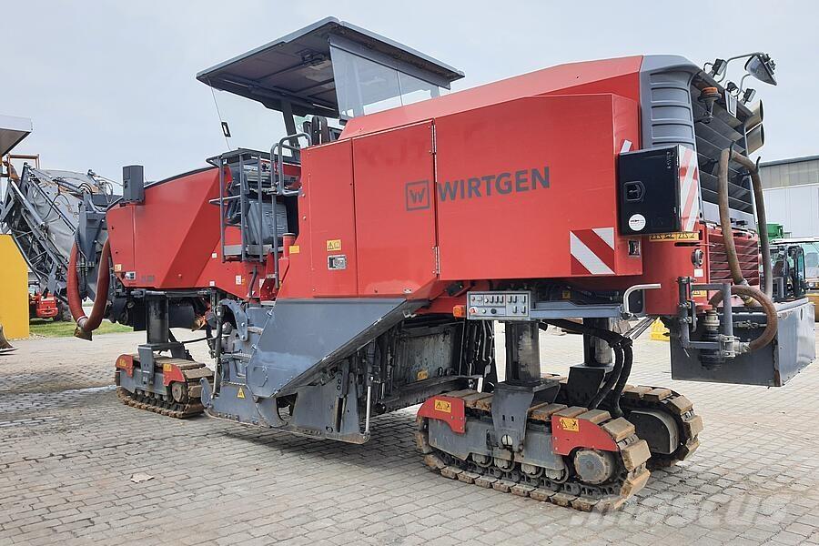 Wirtgen W 220 Asfalt-koldfræsere