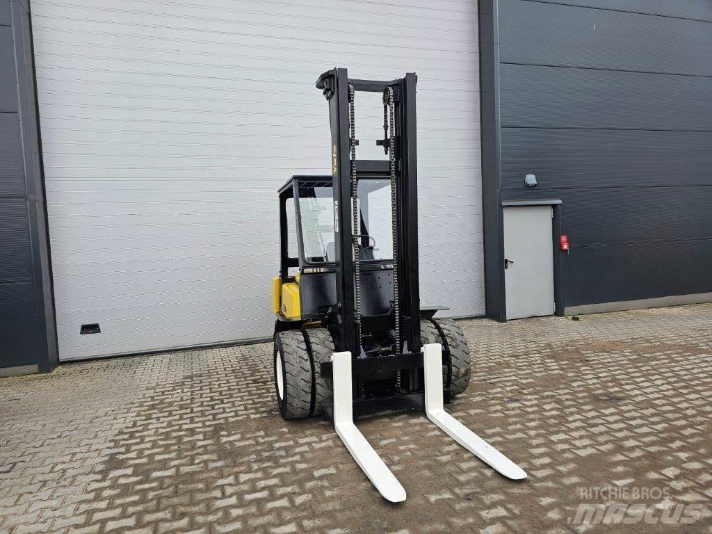 Yale GDP40LF Diesel gaffeltrucks
