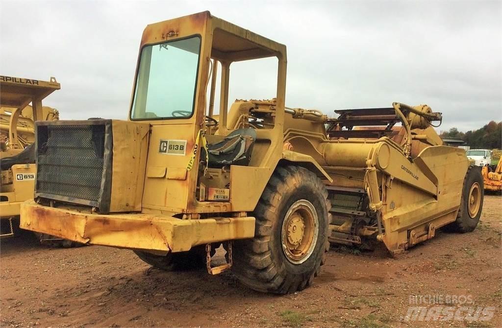CAT 613B Skrabere